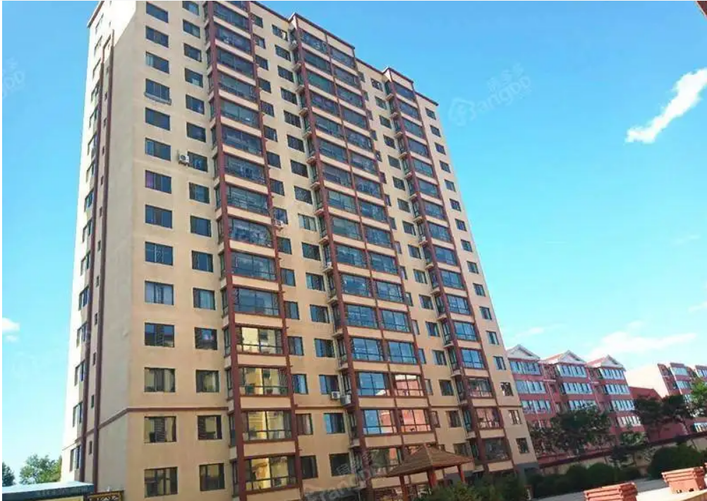 榆林子洲縣贏泰大廈定制箱式無負(fù)壓供水設(shè)備+方形生活水箱一套